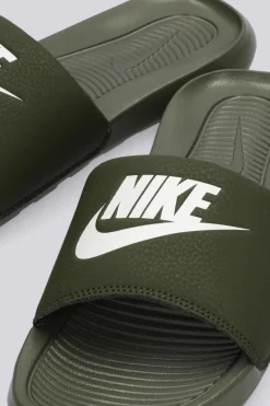 Nike Victori One
