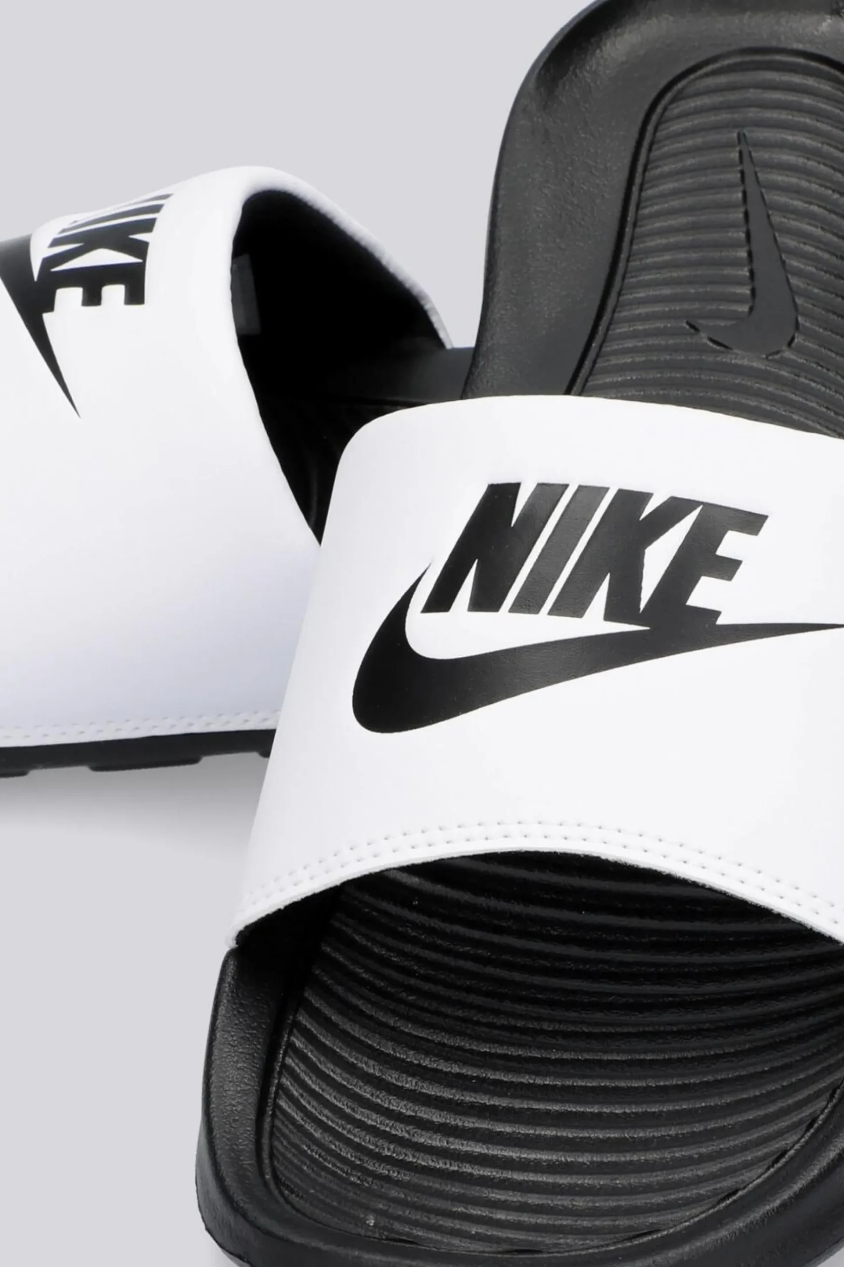 Nike Victori One