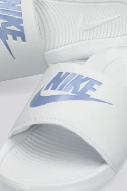 Nike Victori One