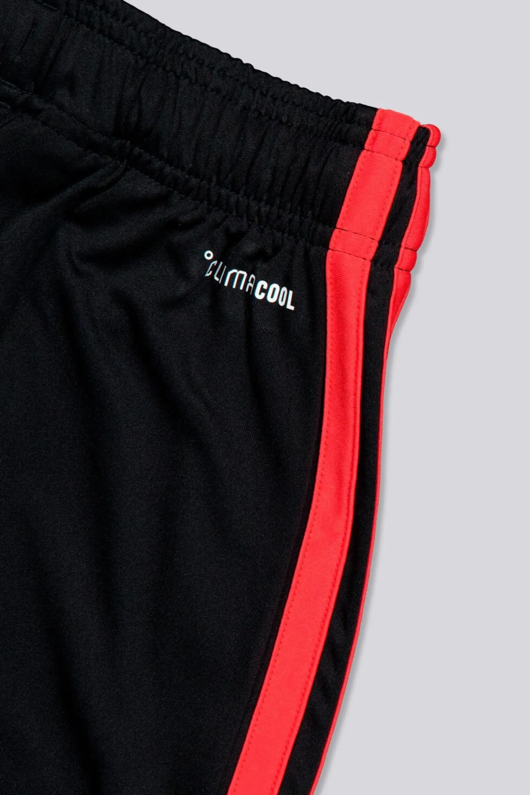 Pantalón adidas Tiro 26