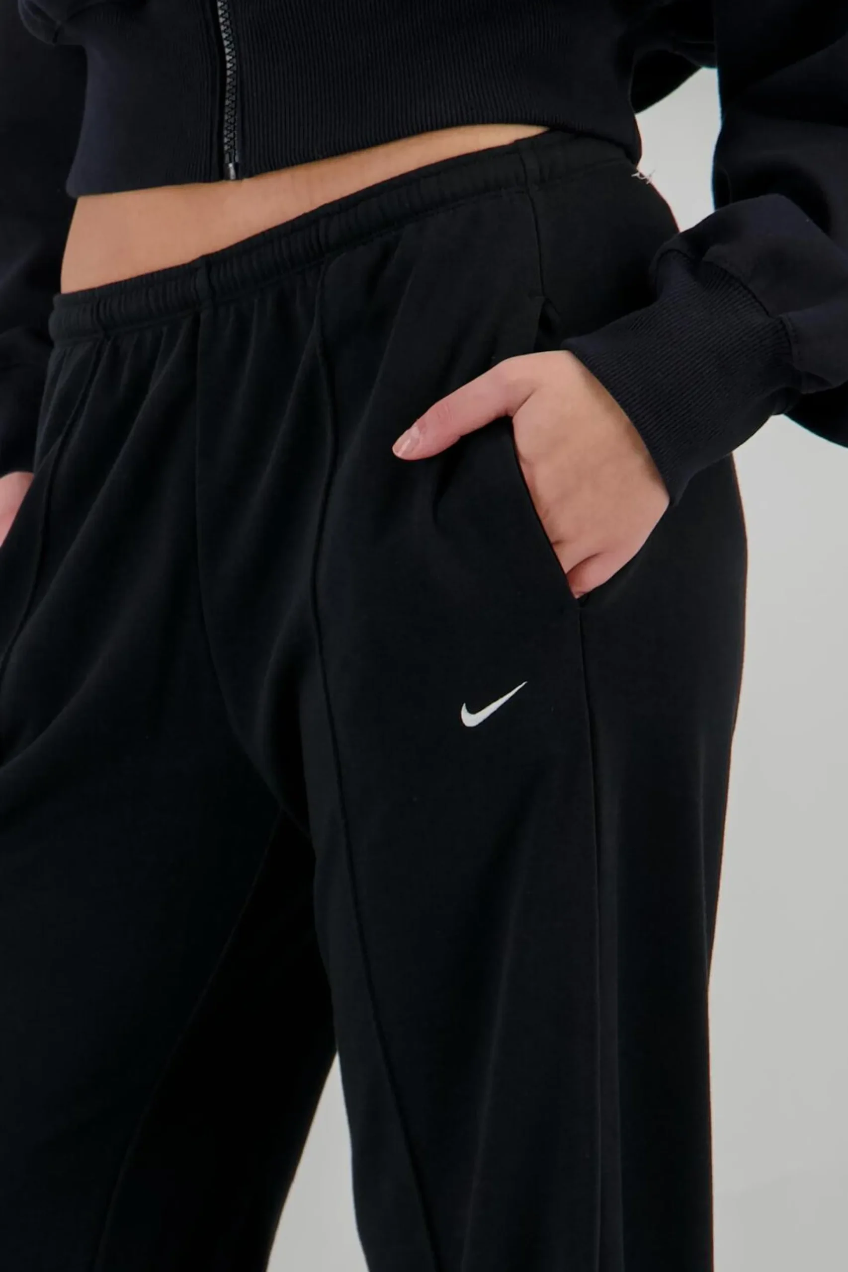 Pantalón Ancho Nike